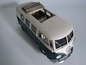 1:18 Road Signature Volkswagen Microbus 1962 Green & White. Uploaded by Francisco